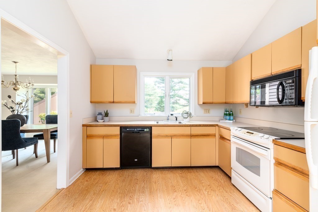 1 Potter Pond, Unit 1 Lexington, MA 02421 - Photo 8 of 30