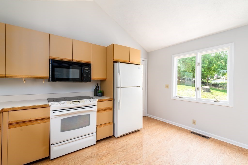 1 Potter Pond, Unit 1 Lexington, MA 02421 - Photo 9 of 30