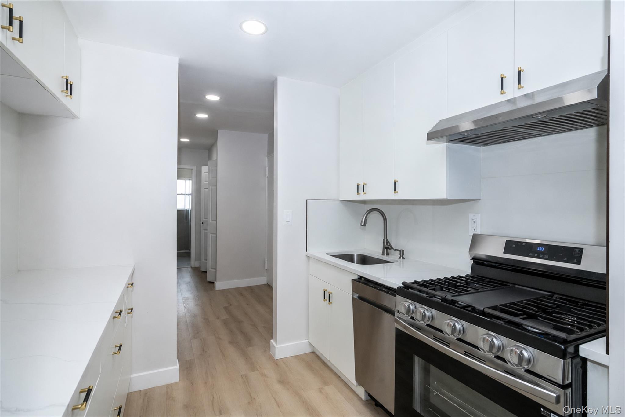 643 Pelham Road, Unit 4D New Rochelle, NY 10805 - Photo 21 of 37