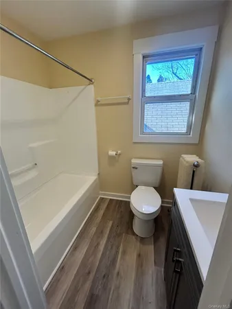 $2,000 | 148 Clinton Street, Unit 5, Montgomery, NY 12549