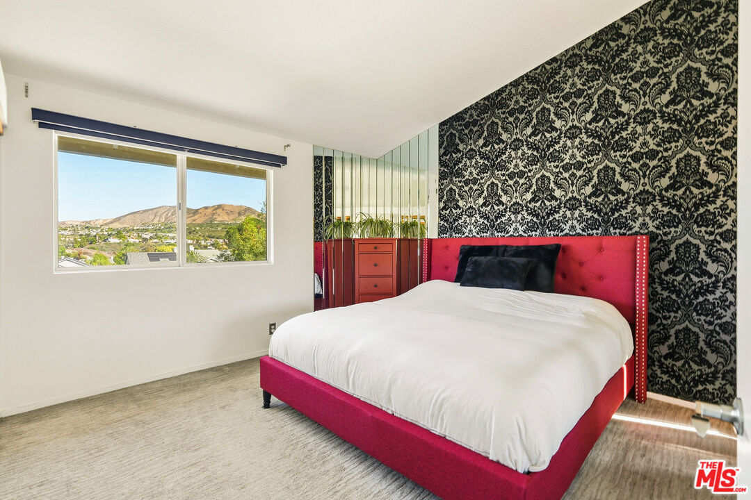 22825 Aspen Court Saugus, CA 91390 - Photo 25 of 48