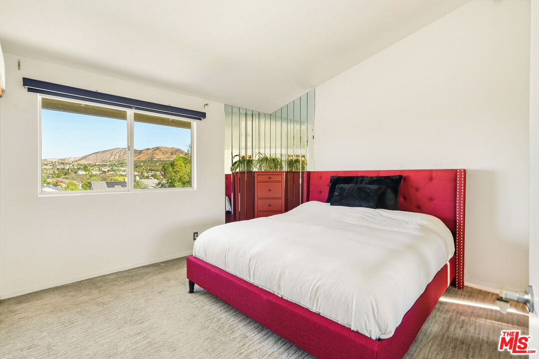 22825 Aspen Court Saugus, CA 91390 - Photo 26 of 48