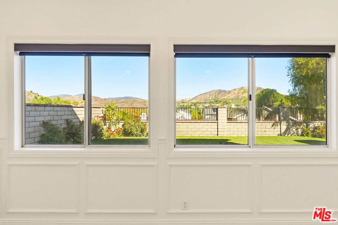 22825 Aspen Court Saugus, CA 91390 - Photo 8 of 48