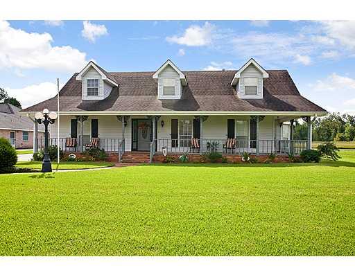 205 Modern Farms Road Waggaman, LA 70094 - Photo 1 of 23