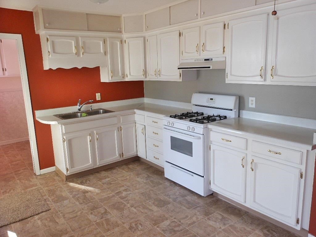 237 Boice Road Northwest Cedar Rapids, IA 52405 - Photo 7 of 25 Gallery Image 7