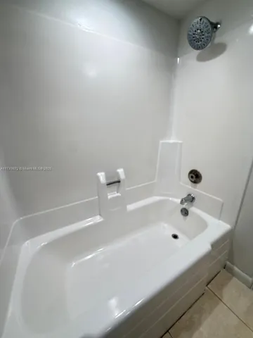 $2,050 | 13499 Biscayne Boulevard, Unit 1114, North Miami, FL 33181