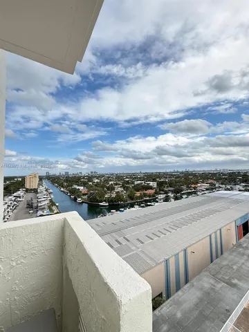 $2,050 | 13499 Biscayne Boulevard, Unit 1114, North Miami, FL 33181