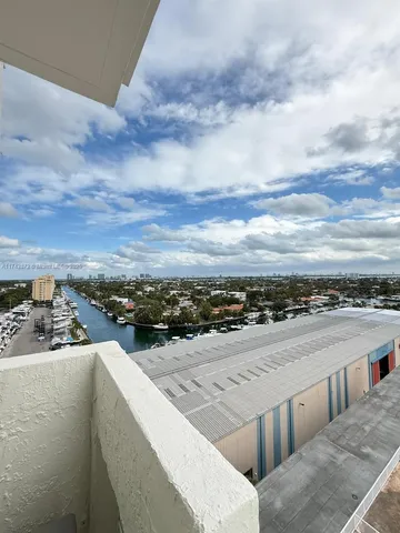 $2,050 | 13499 Biscayne Boulevard, Unit 1114, North Miami, FL 33181