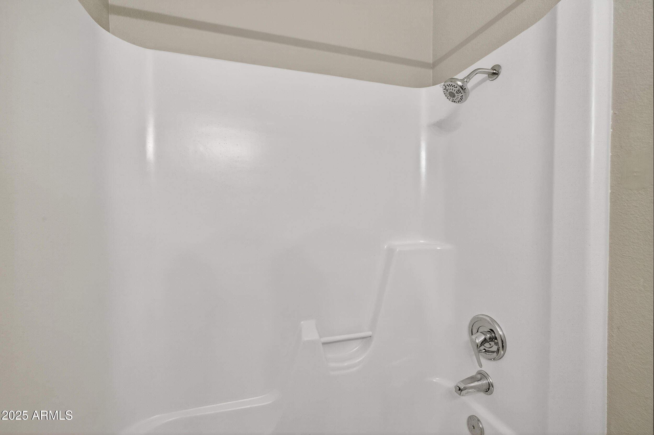 860 East Brown Road, Unit 67 Mesa, AZ 85203 - Photo 20 of 27 a bathroom with a shower