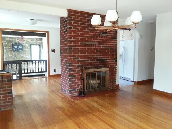 19 Carson Road Woburn, MA 01801 - Photo 4 of 9