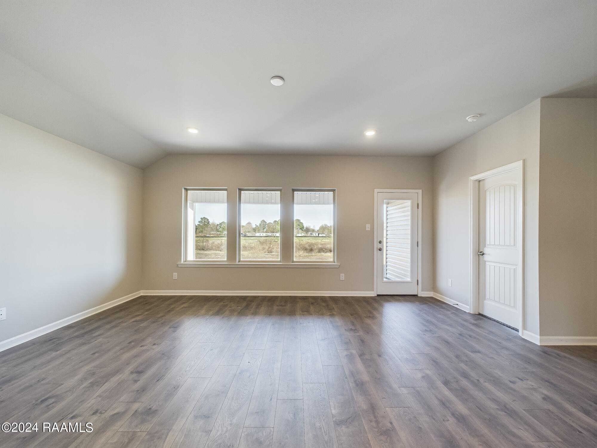 115 Autumn Drive Crowley, LA 70526 - Photo 7 of 23 CAM01614G0-PR0139-STILL020