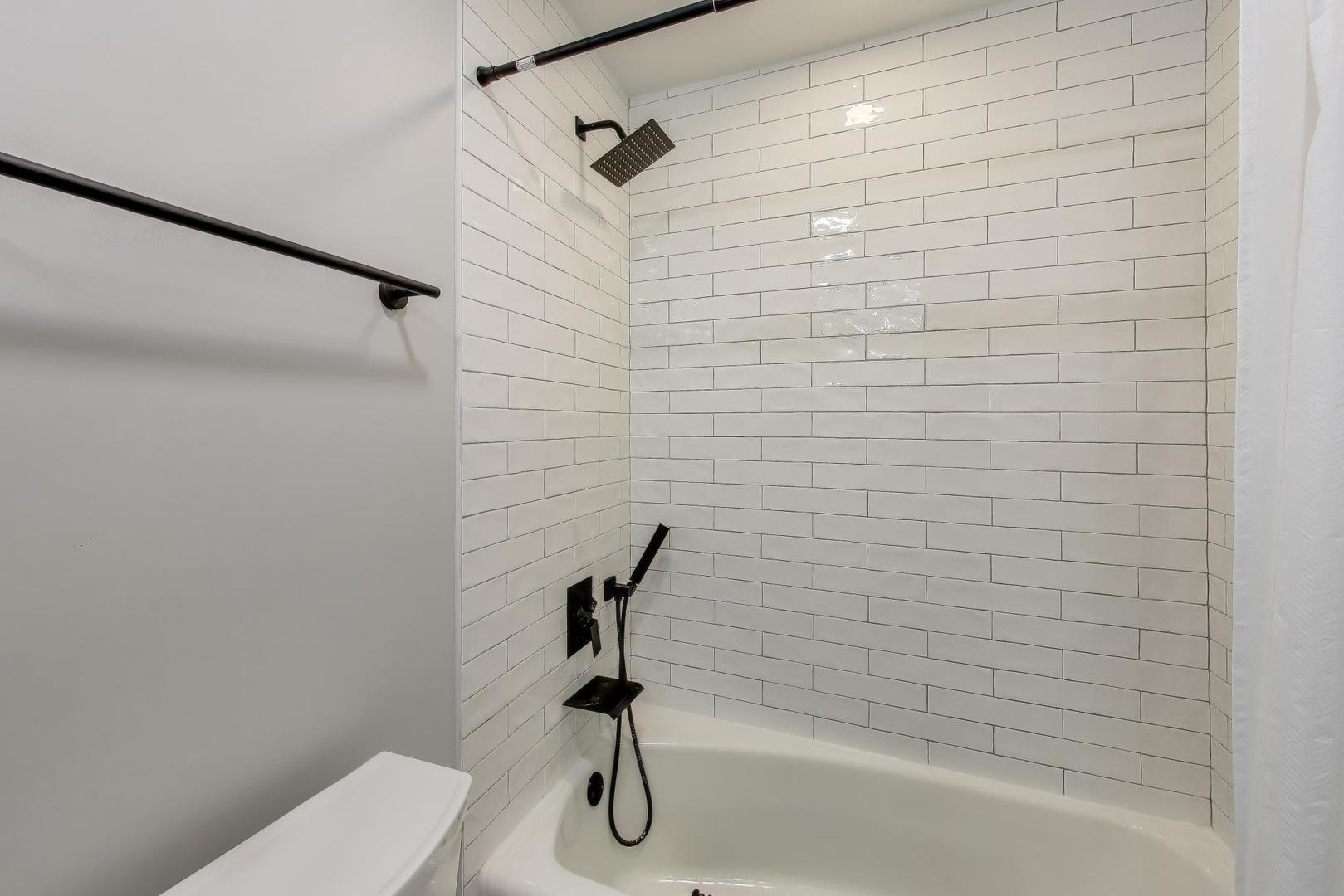 26225 North Hickory Road Mundelein, IL 60060 - Photo 17 of 39