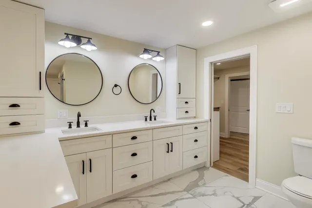 $749,900 | 26225 North Hickory Road, Mundelein, IL 60060