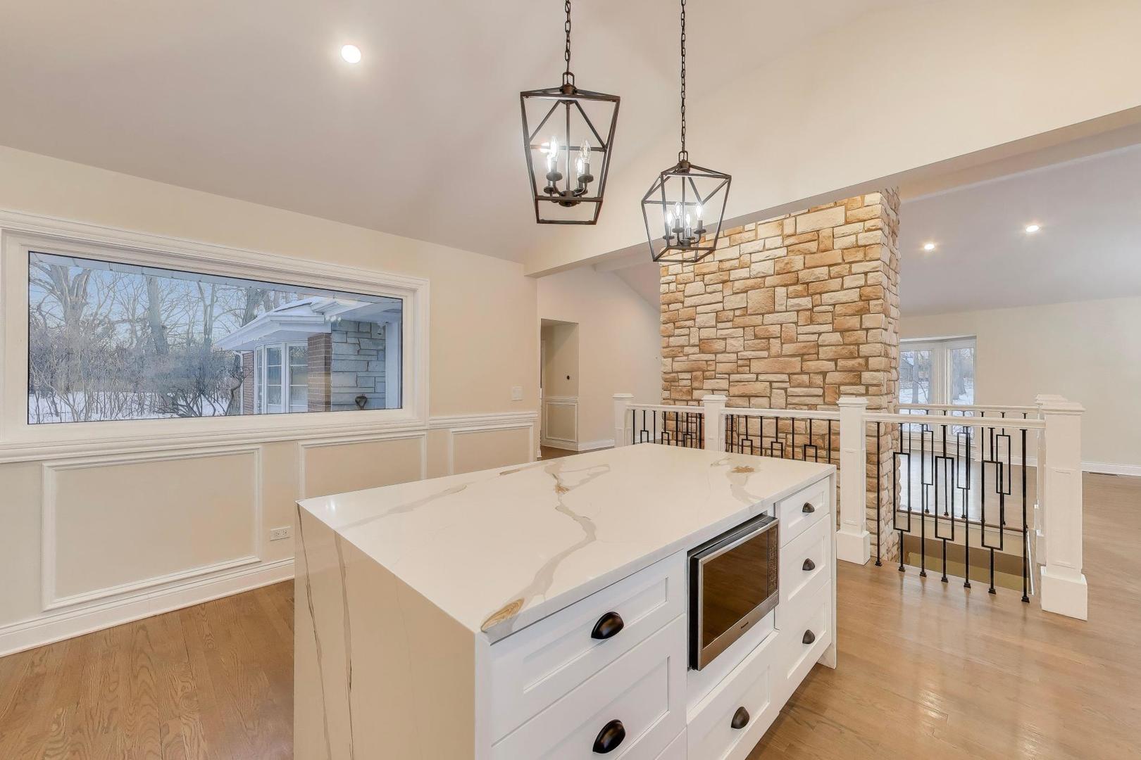 26225 North Hickory Road Mundelein, IL 60060 - Photo 10 of 39