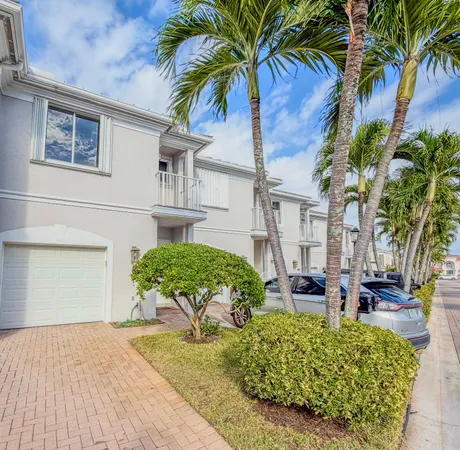 $3,800 | 753 Seaview Drive, Juno Beach, FL 33408