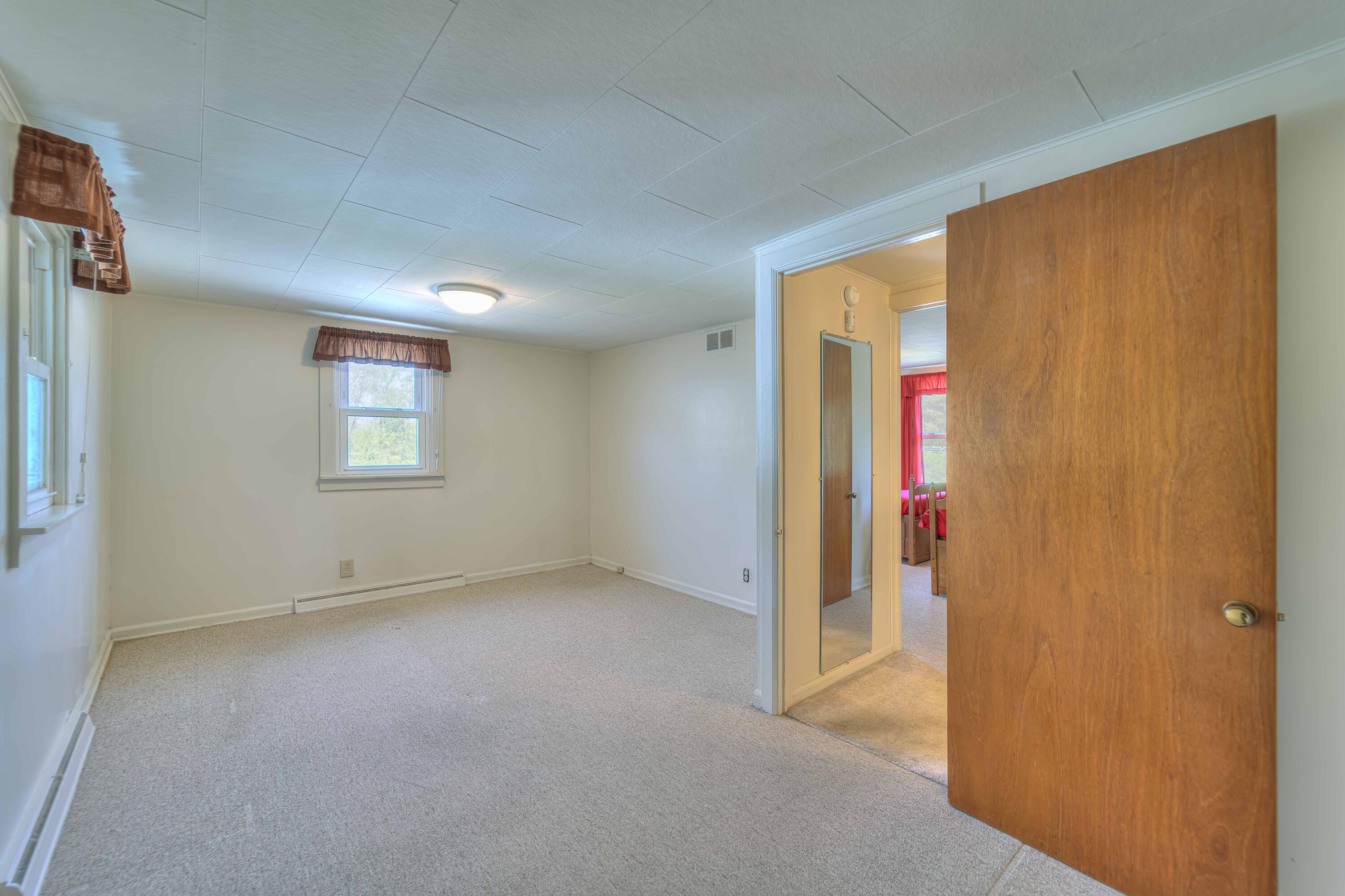 814 Blackman Road Jackson, MI 49201 - Photo 11 of 37 814 Blackman Rd 27