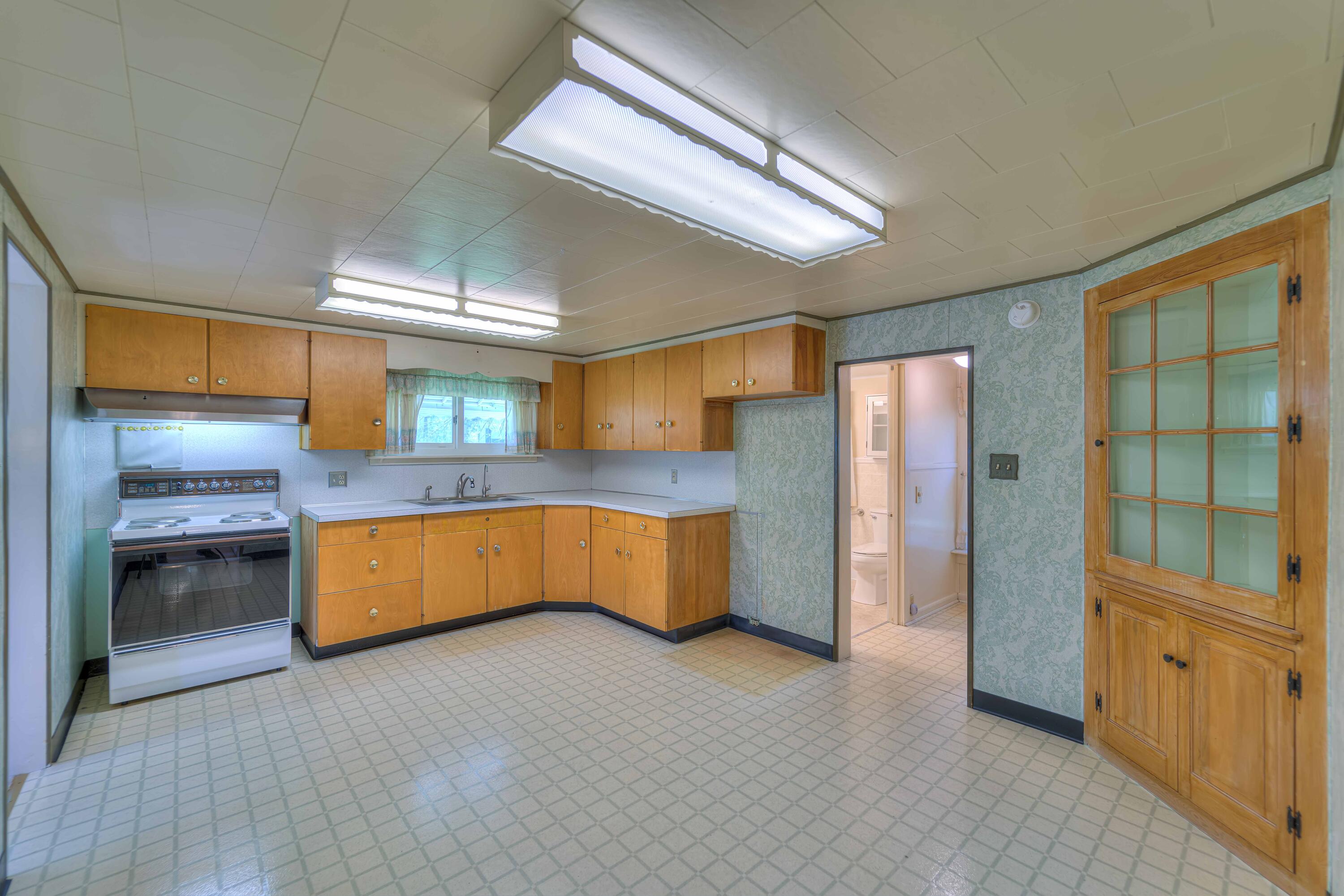 814 Blackman Road Jackson, MI 49201 - Photo 7 of 37 814 Blackman Rd 23