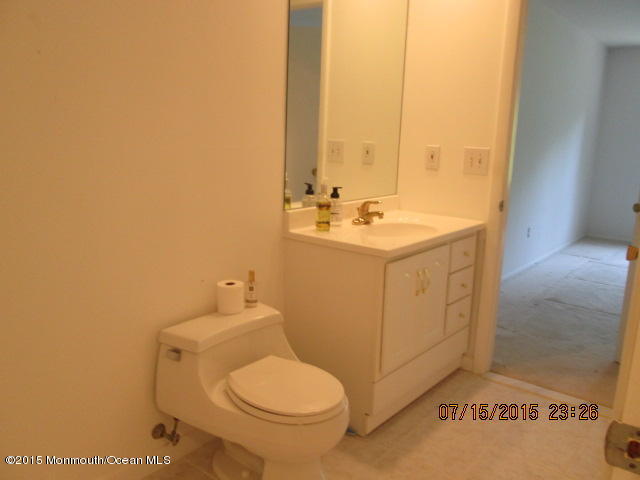 504 Harding Road, Unit 6 Freehold, NJ 07728 - Photo 11 of 17 IMG_1214