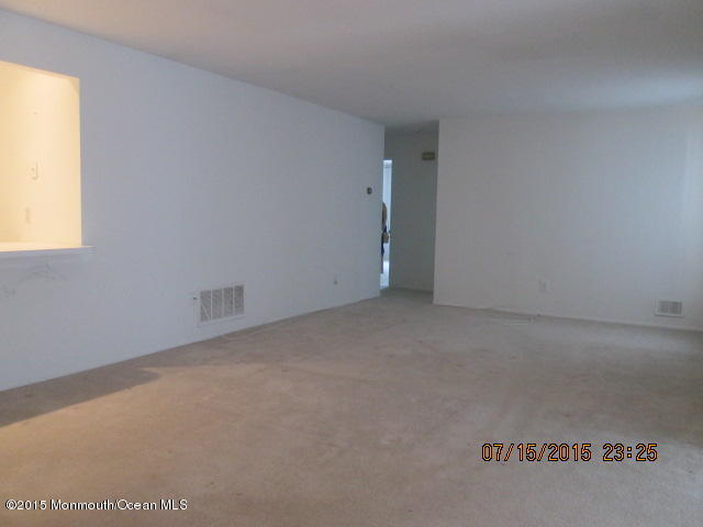 504 Harding Road, Unit 6 Freehold, NJ 07728 - Photo 6 of 17 IMG_1209