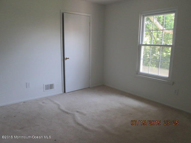 504 Harding Road, Unit 6 Freehold, NJ 07728 - Photo 8 of 17 IMG_1211