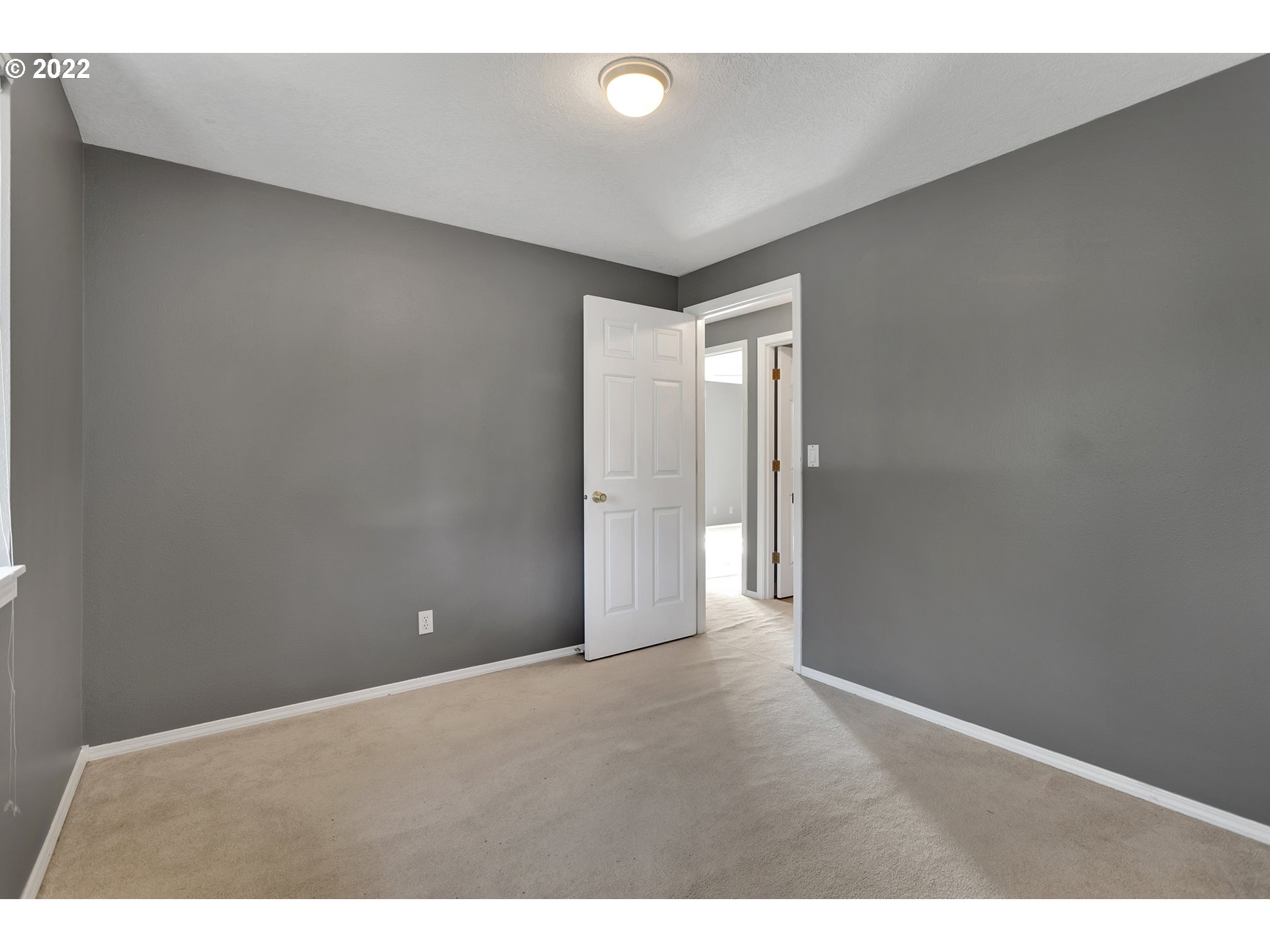 9139 Southwest Raritan Court Tualatin, OR 97062 - Photo 17 of 26 Bedroom