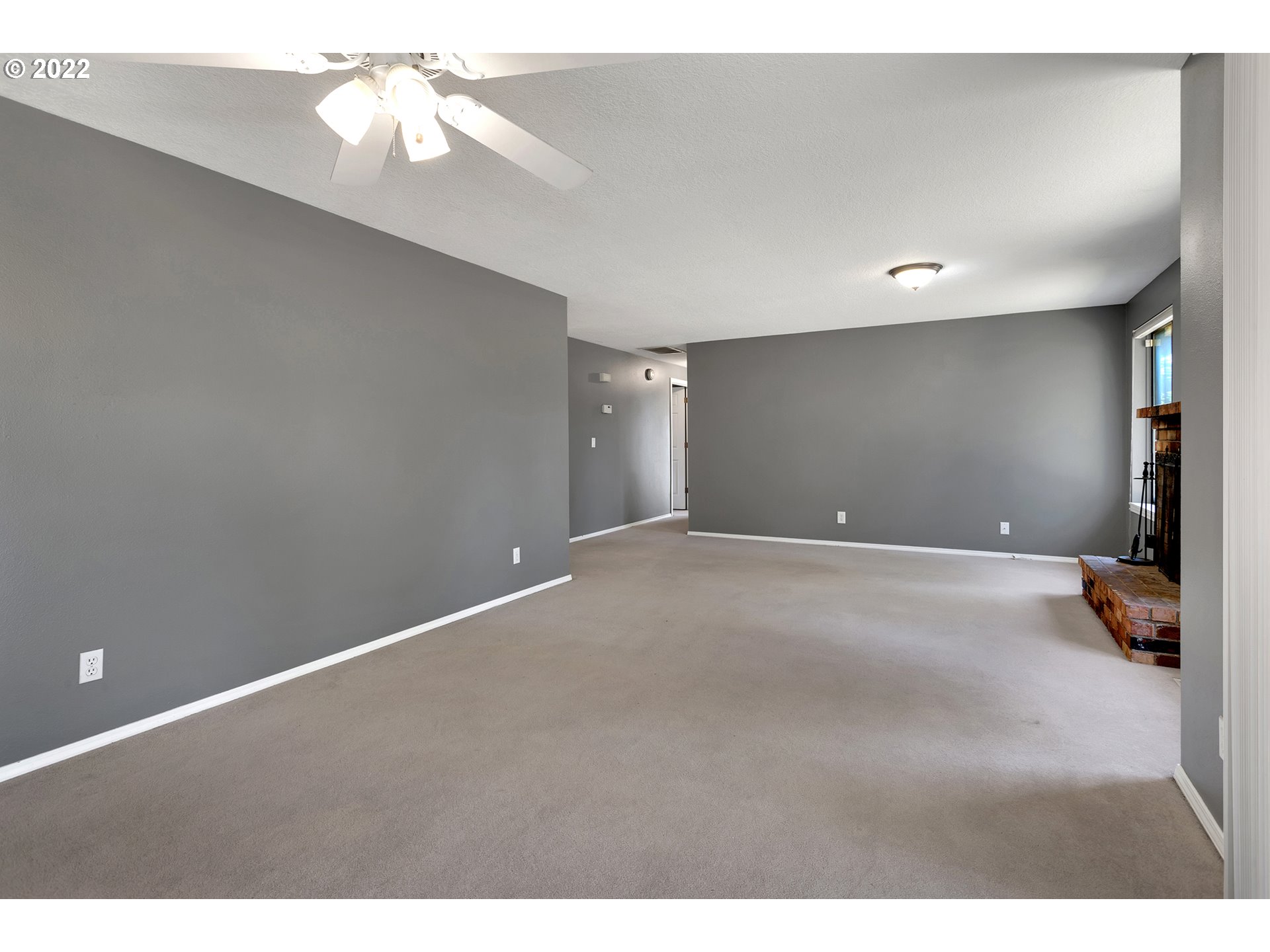 Living Room/Dining Room