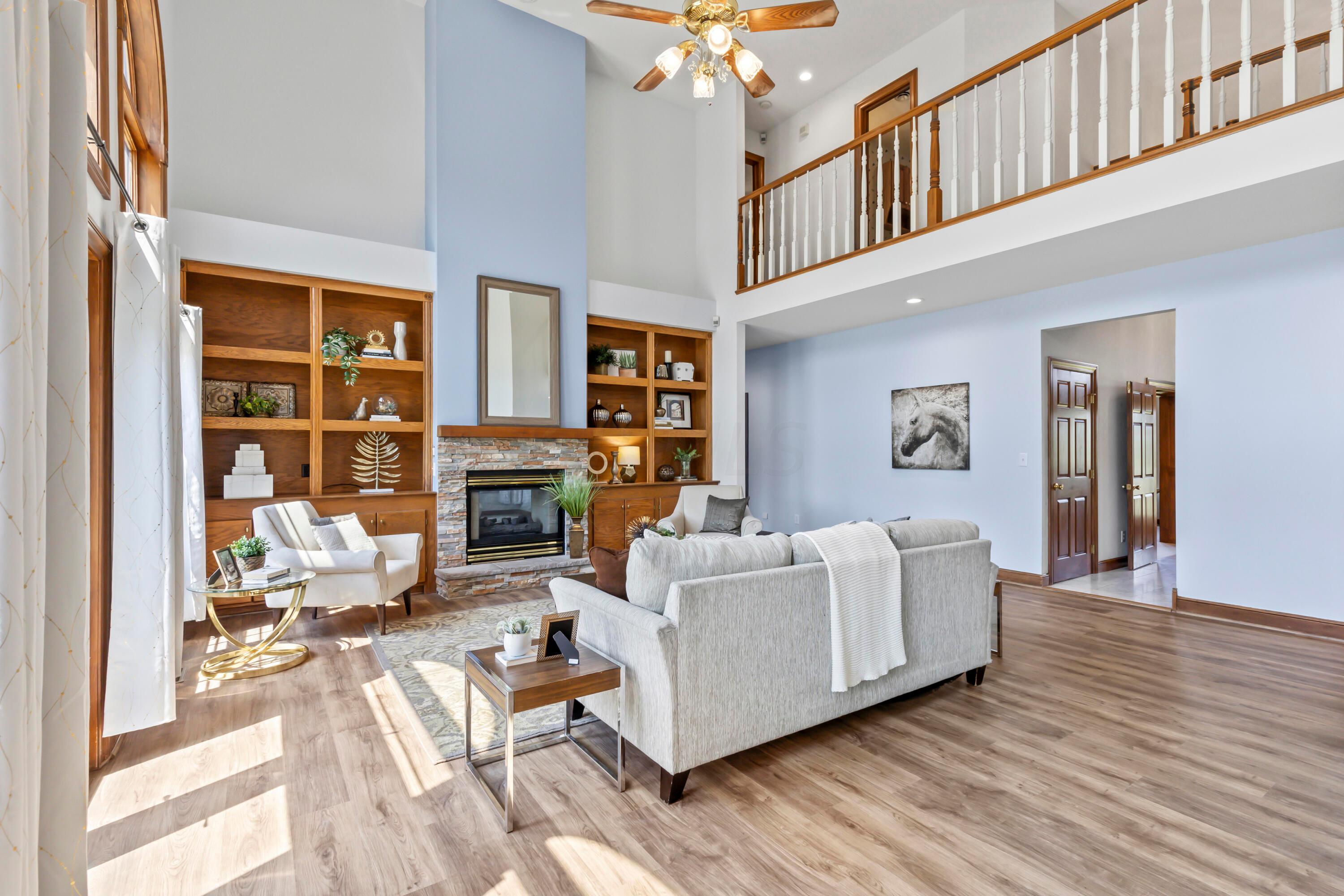 9511 Basil Road Northwest Baltimore, OH 43105 - Photo 23 of 89 Living Room