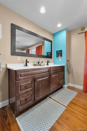 $709,900 | 21617 Emerald Road, Carlyle, IL 62231