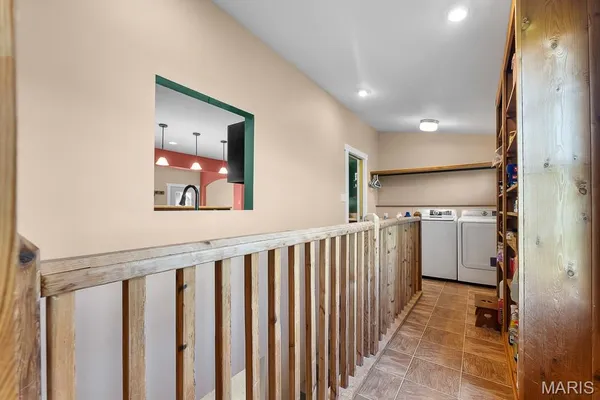 $709,900 | 21617 Emerald Road, Carlyle, IL 62231