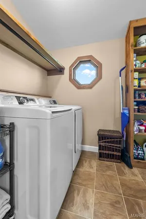 $709,900 | 21617 Emerald Road, Carlyle, IL 62231