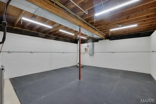 $709,900 | 21617 Emerald Road, Carlyle, IL 62231