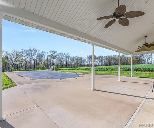 $709,900 | 21617 Emerald Road, Carlyle, IL 62231