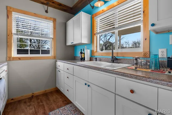 $709,900 | 21617 Emerald Road, Carlyle, IL 62231