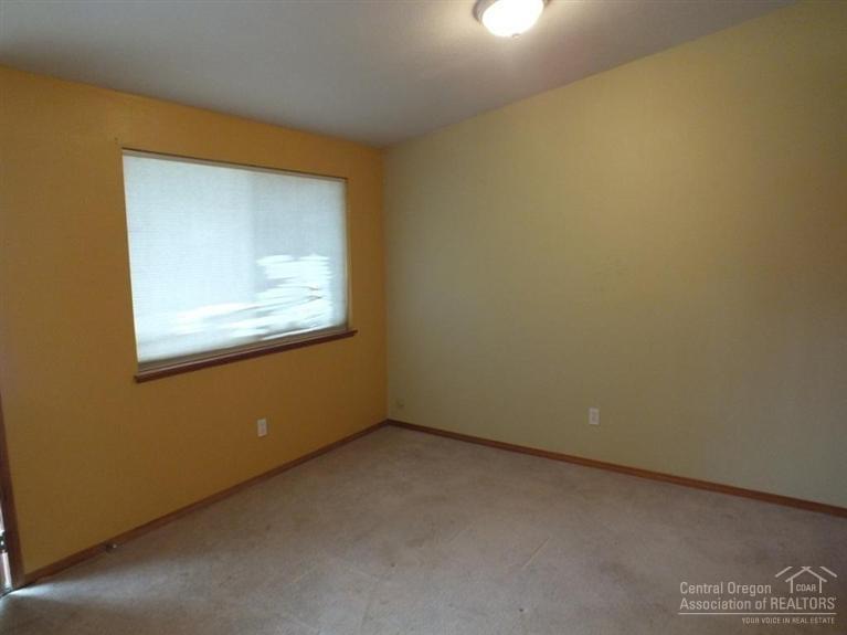 62740 Dixon Loop Bend, OR 97701 - Photo 14 of 18 Additional Photo