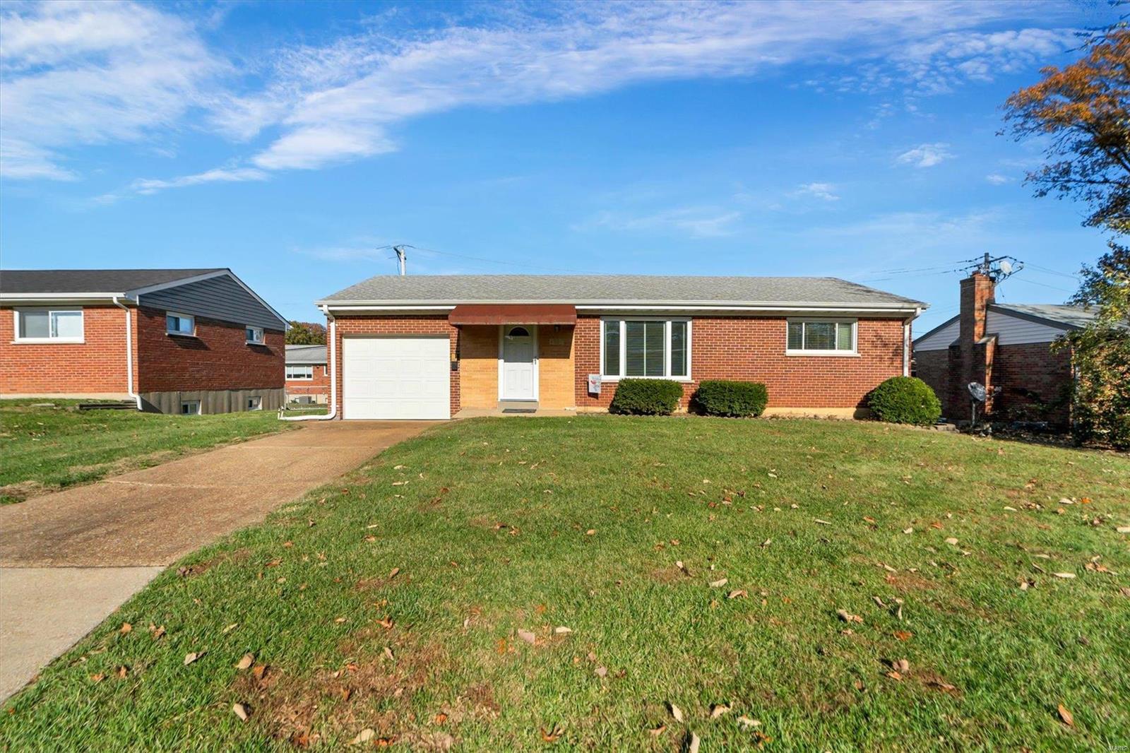 4307 Kay Lane St. Louis, MO 63123 - Photo 1 of 18
