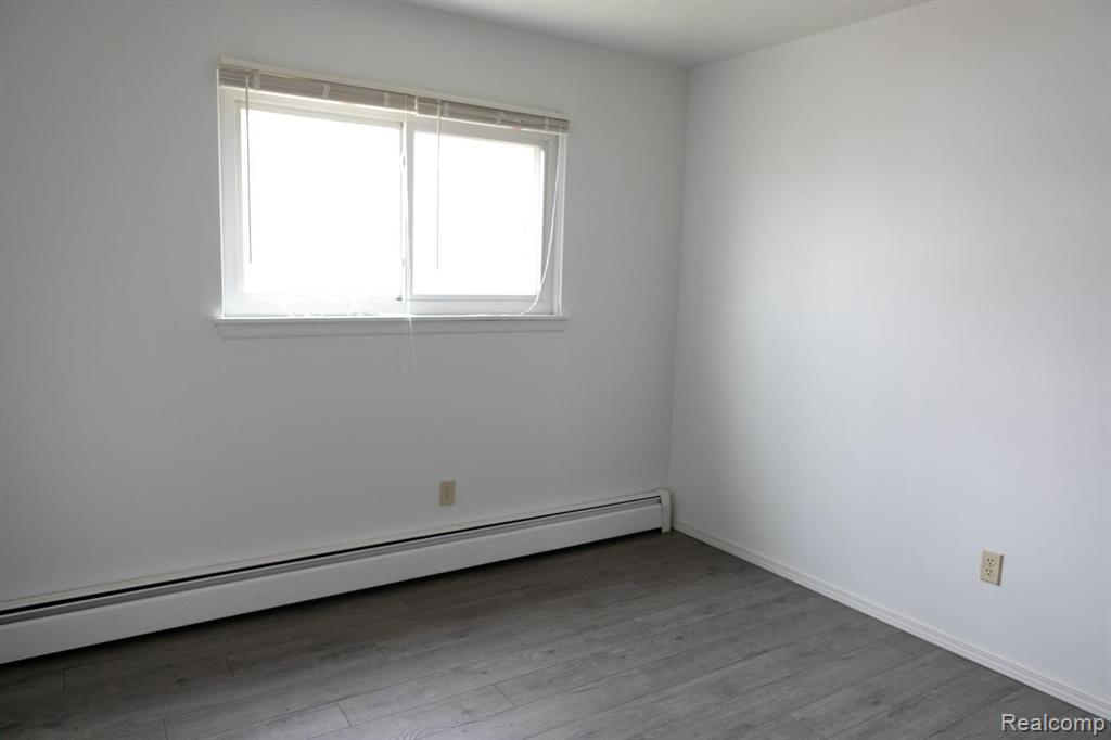 211 East Main Street, Unit 7 Addison, MI 49220 - Photo 14 of 15
