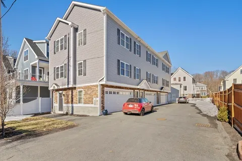 $649,000 | 51 Branch Street, Unit 3, Quincy, MA 02169