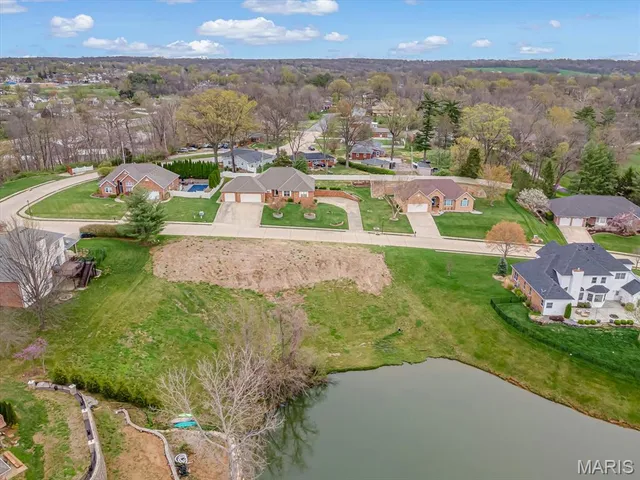 $64,000 | 3 Justin Drive, Columbia, IL 62236