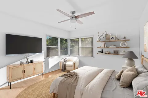 $4,995 | 6289 Commodore Sloat Drive, Los Angeles, CA 90048