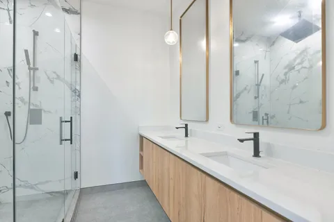 $575,000 | 1244 North Kedzie Avenue, Unit 3, Chicago, IL 60651