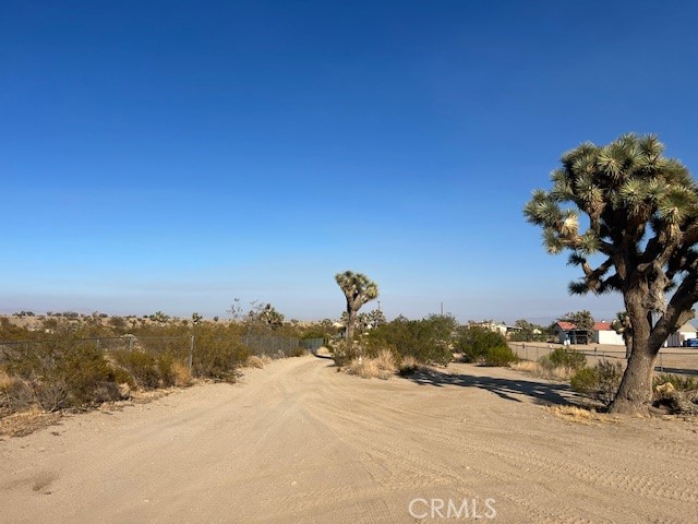 5202 La Mesa Road Phelan, CA 92371 - Photo 11 of 14