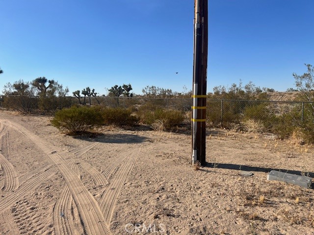 5202 La Mesa Road Phelan, CA 92371 - Photo 3 of 14
