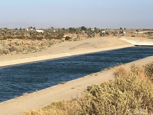 5202 La Mesa Road Phelan, CA 92371 - Photo 5 of 14