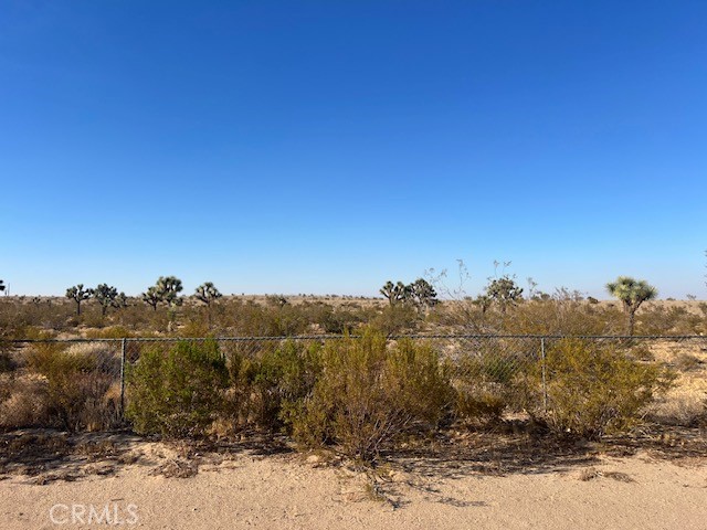 5202 La Mesa Road Phelan, CA 92371 - Photo 8 of 14