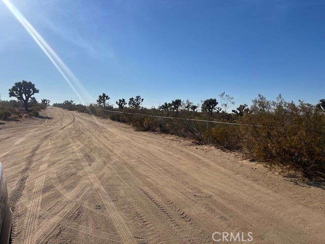 5202 La Mesa Road Phelan, CA 92371 - Photo 10 of 14