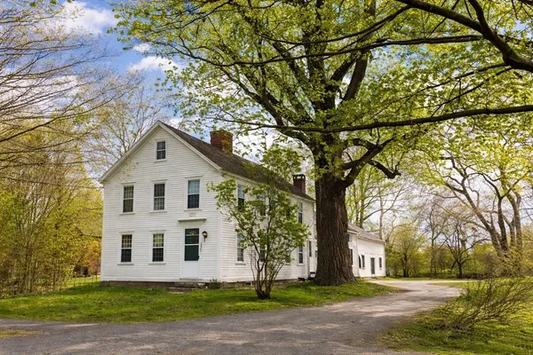 $599,900 | 130 West Street, Hadley, MA 01035