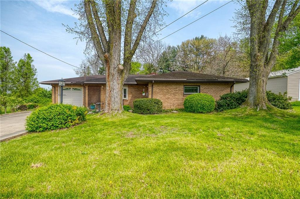 1632 Highland Road Conway, PA 15027 - Photo 2 of 24 Gallery Image 2