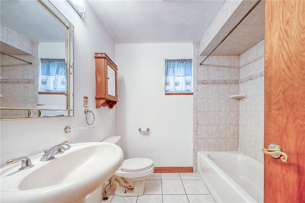1632 Highland Road Conway, PA 15027 - Photo 8 of 24 Gallery Image 8