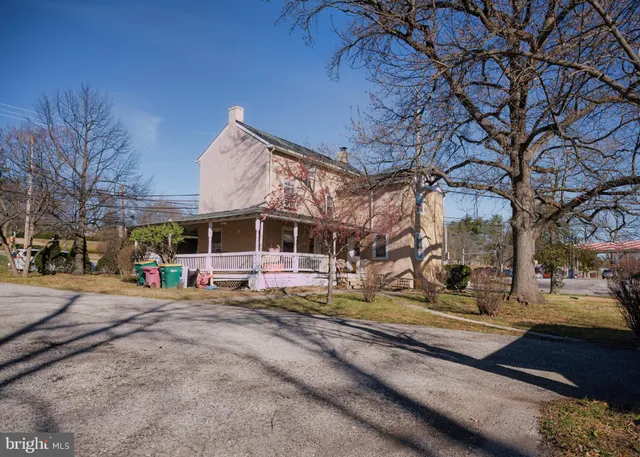 $2,300 | 3312 Swede Road, Norristown, PA 19401