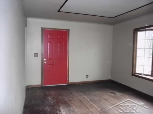 2409 Rodd Street Midland, MI 48640 - Photo 3 of 22 31237957-2.JPG